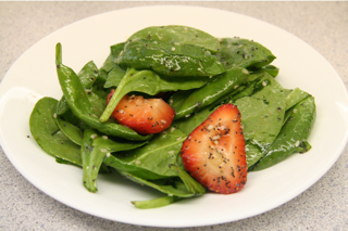 Fresh Spinach and Strawberry Salad