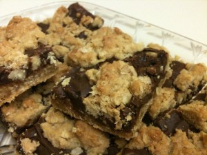 Chocolate Revel Bars recipe from the Bartholomew Buffet -  bbuffet.com